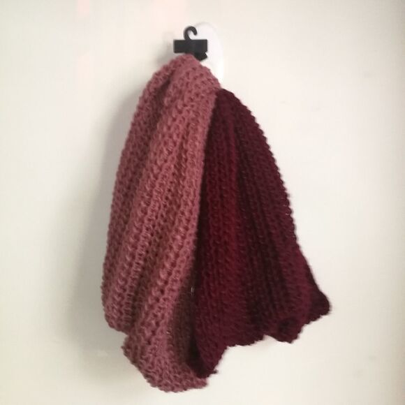 Lot of 2 Pink & Burgundy Chunky Knit Infinity Scarves NWT - Picture 2 of 9